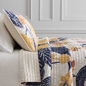 West Elm Poppy Floral Stitch Quilt & 2 Shams, Size Full/Queen